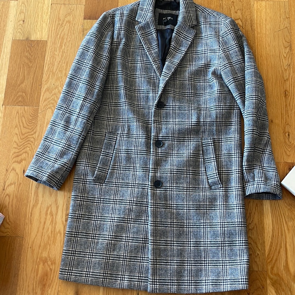 Men’s knee length coat- wool/poly blend- approx 39”shoulder to bottom